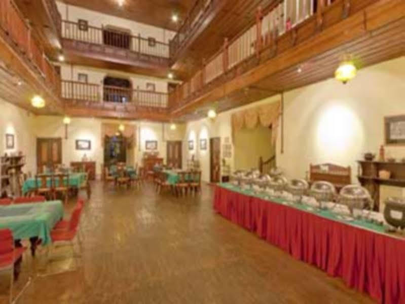 雪佛龙菲哈维斯酒店 奈尼塔尔 外观 照片
